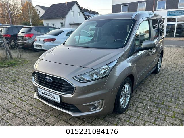 Ford Tourneo Connect Titanium+Pano+Navi+Tempom+Kamera