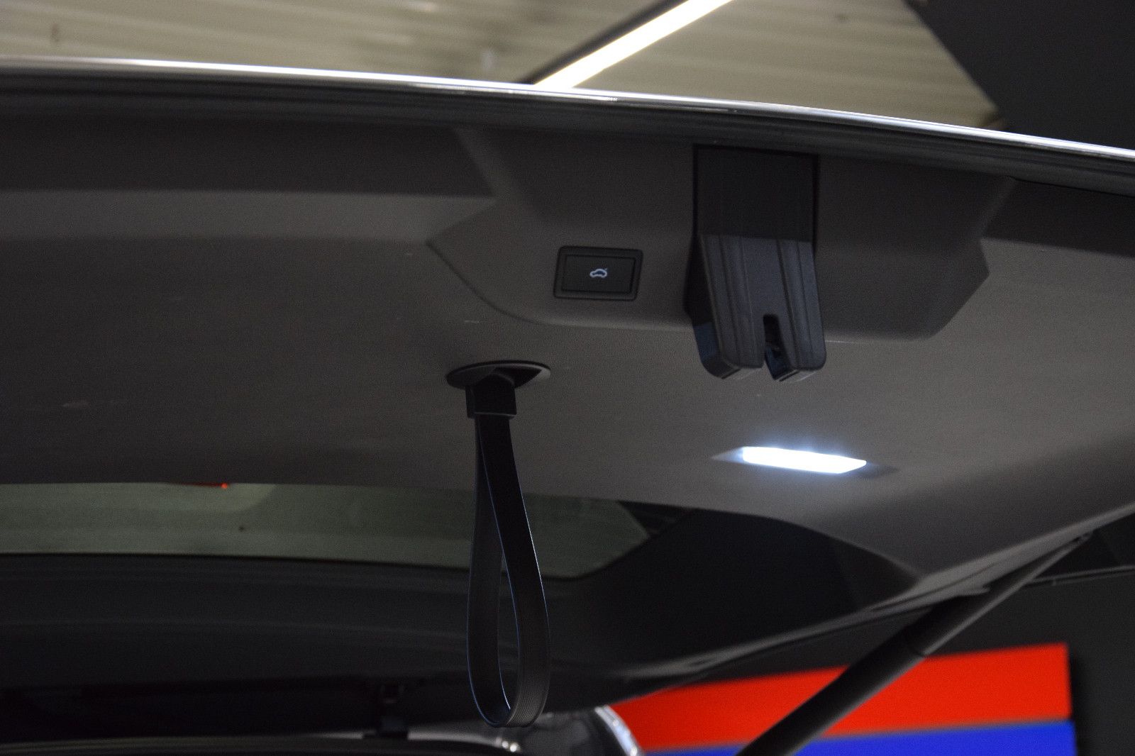 Fahrzeugabbildung Volkswagen T7 Multivan Style 7-Sitze Easy-Open Panorama ACC