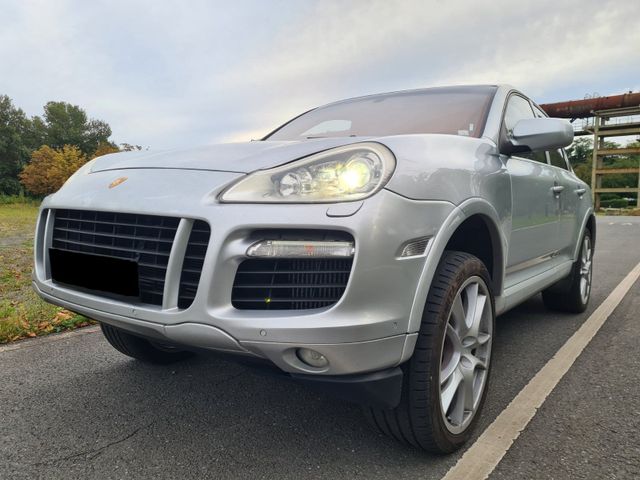 Porsche Cayenne Turbo S TÜV NEU