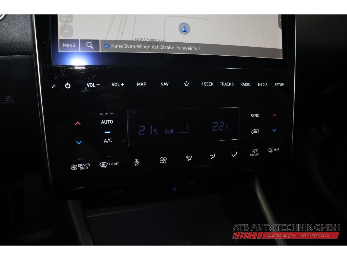 Fahrzeugabbildung Hyundai Tucson Trend PHEV 97,7%SOH 1.6 T-GDi 265PS 6-AT