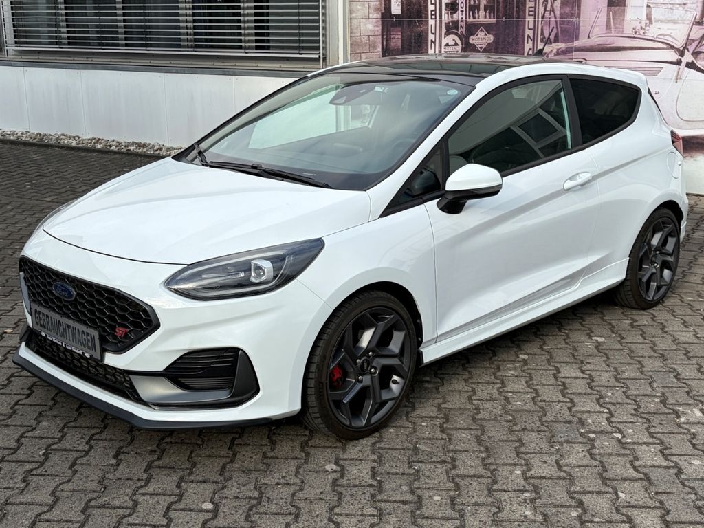Ford Fiesta — hlavná fotografia