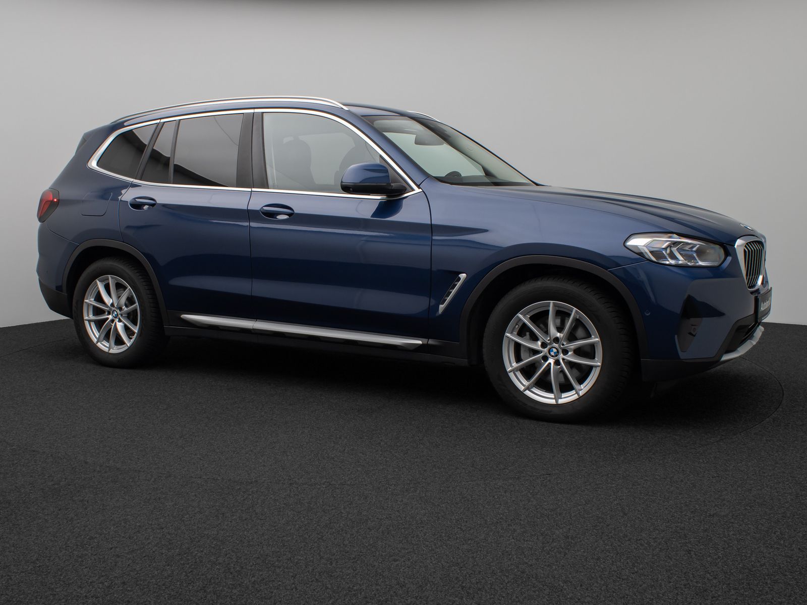 Fahrzeugabbildung BMW X3 xD30d 360°Laser HUD HiFi AHK Komfort Sport