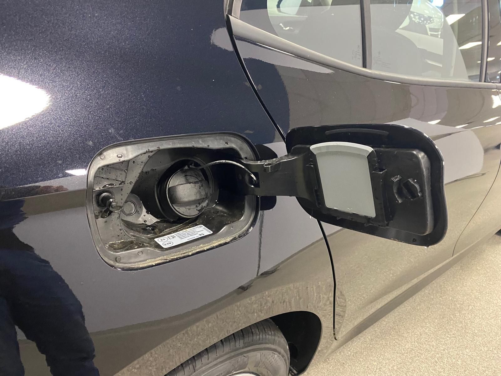 Fahrzeugabbildung SKODA Fabia 1.0 TSI Selection APP+5J. GARANTIE+KAMERA+