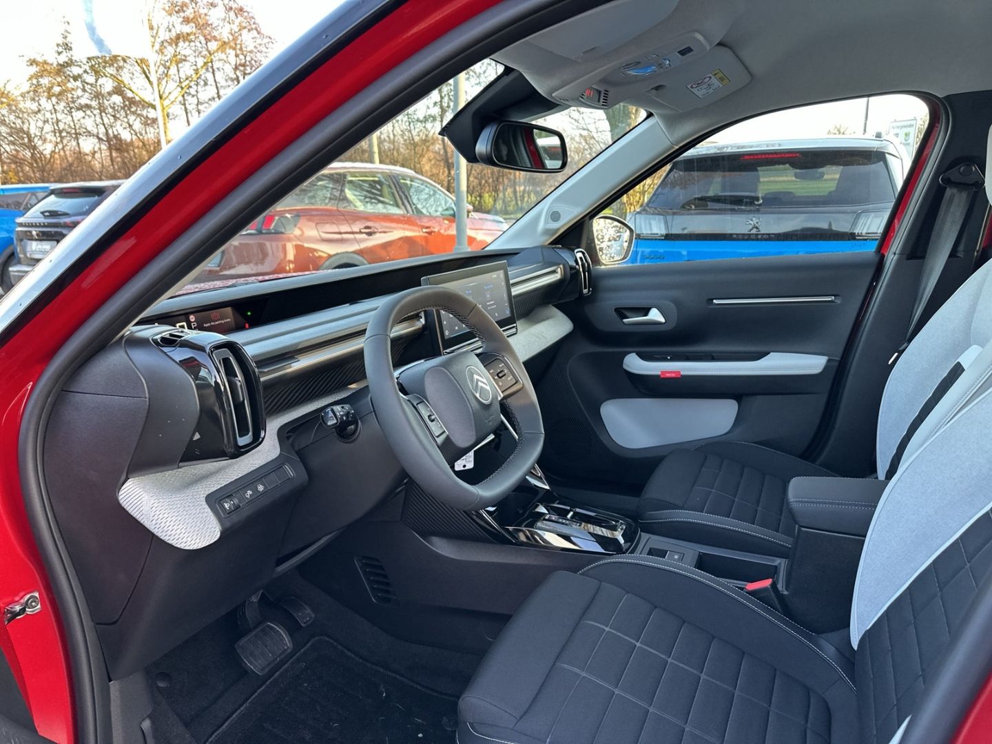 Fahrzeugabbildung Citroën C3 Hybrid 110 Max Navi CarPlay Temp. SHZ