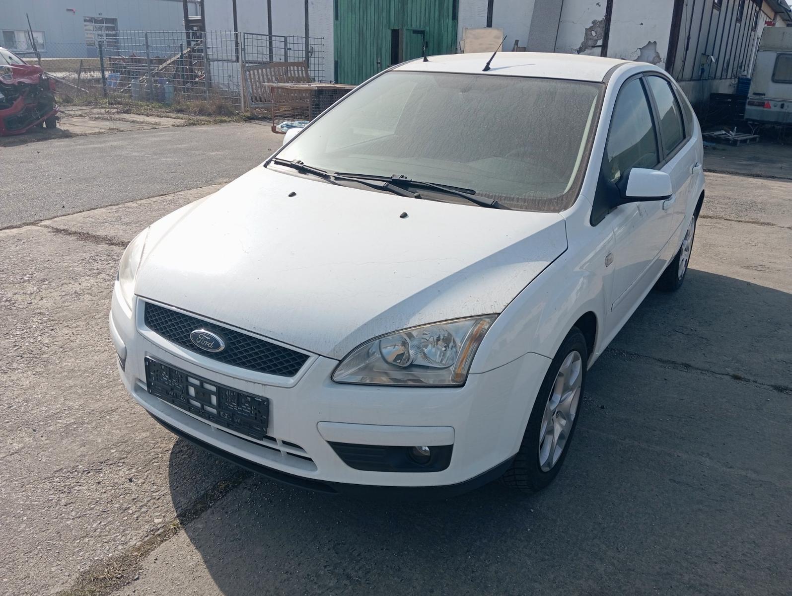 Ford Focus  II  Style - 1 HAND- 117.000 km !!!
