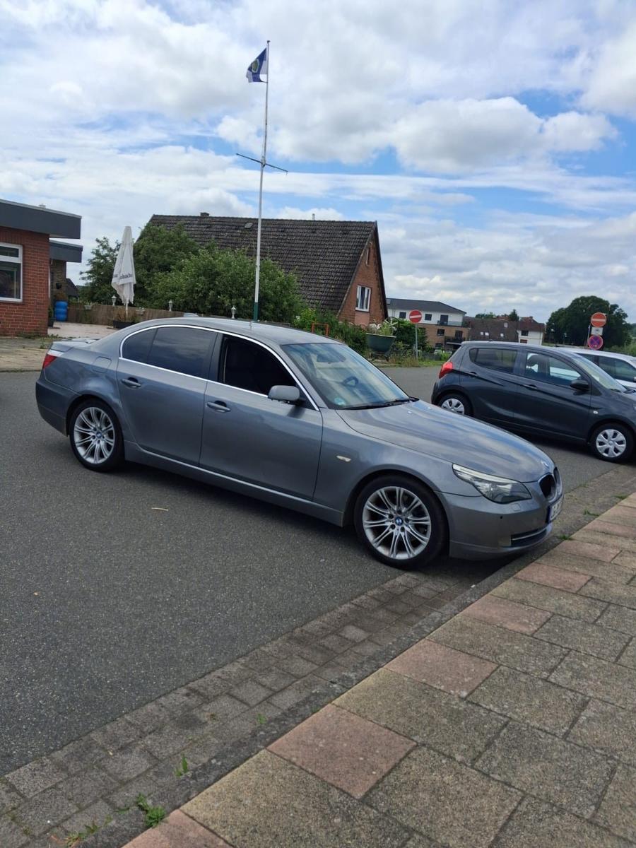 BMW 525