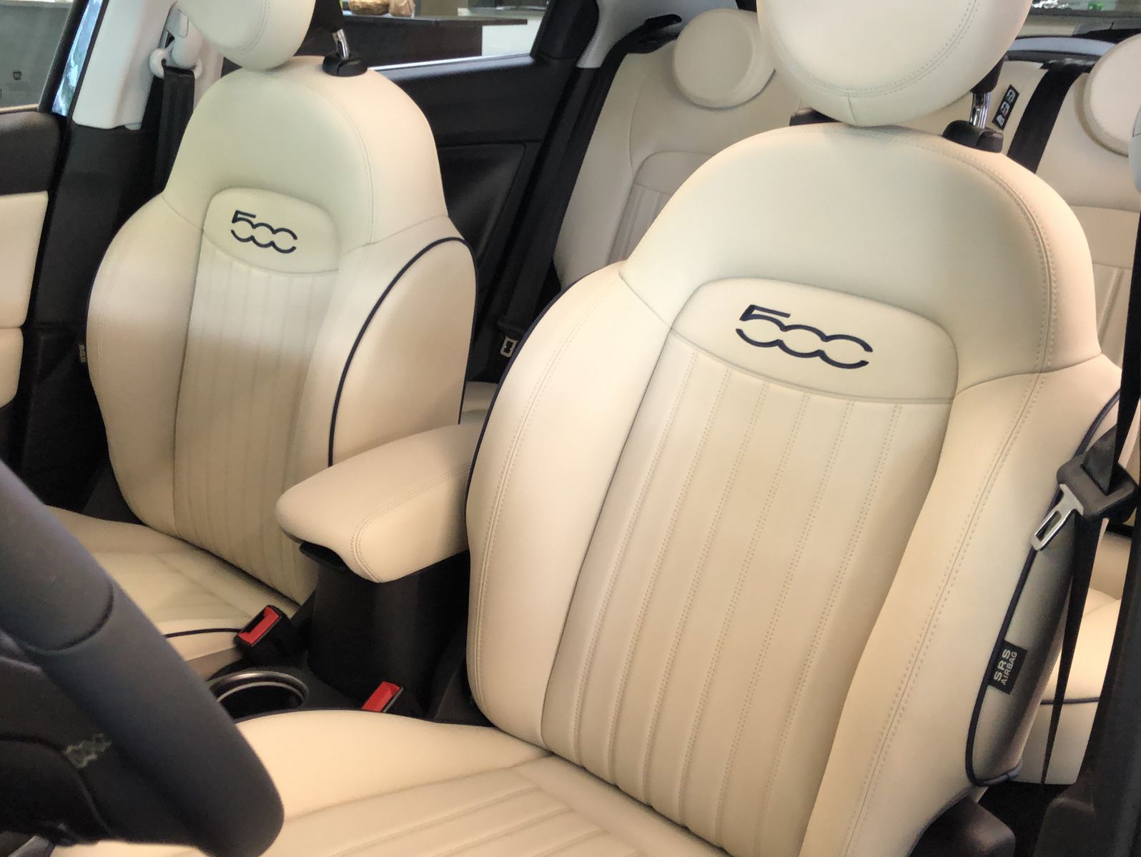 Fahrzeugabbildung Fiat 500X Yacht Club Capri