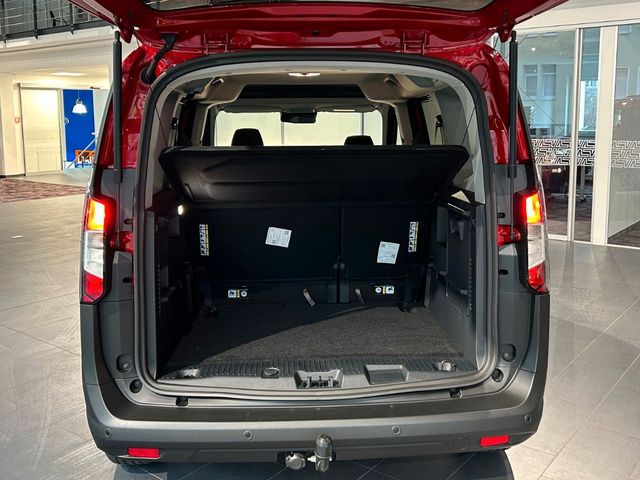 Ford Tourneo Courier Titanium AHK