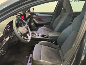 Cupra Leon 2.0 TSI 221 kW VZ  Pano+Sennheiser+19 Zoll