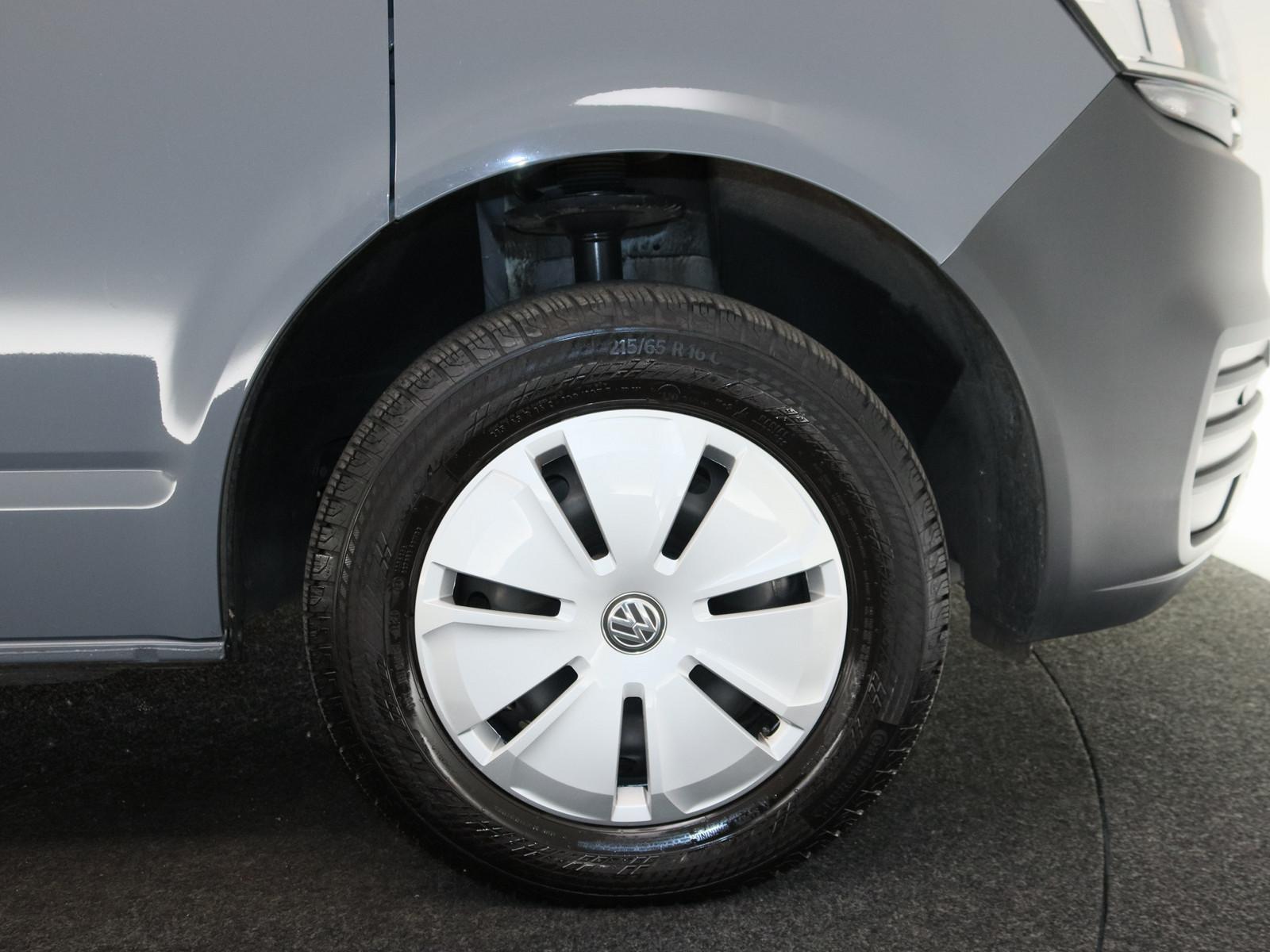 Volkswagen T6.1 Transporter Kombi 2.0 TDI lang FWD PDC