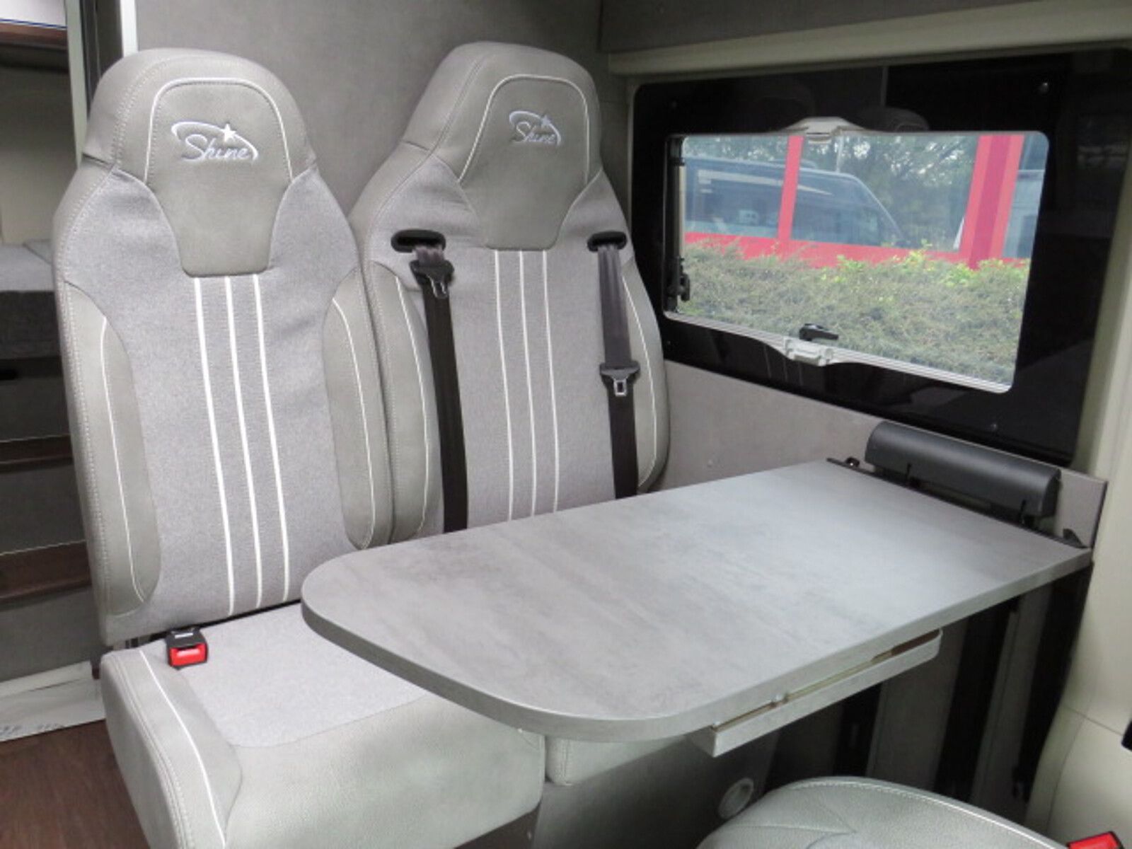 Fahrzeugabbildung Pössl Summit Shine 600 L Citroen 140 PS 11.335 Rabatt