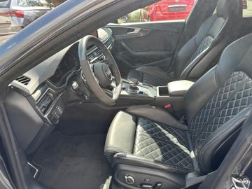 Fahrzeugabbildung Audi A5 Sportback 40 TDI Quattro S Line