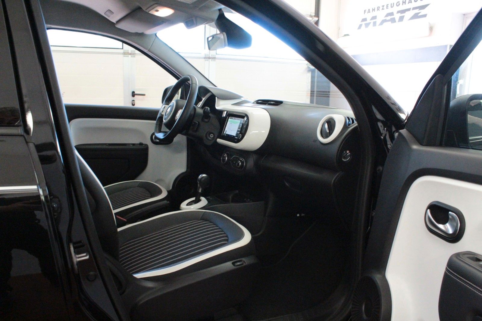 Fahrzeugabbildung Renault Twingo E-Tech 100% elektrisch*einer der letzten*