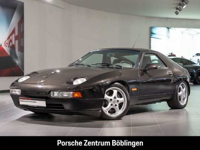 Porsche 928