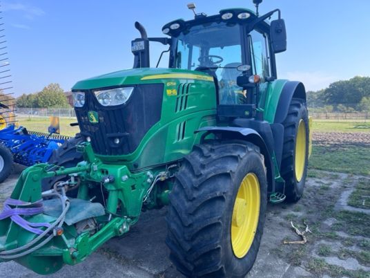 John Deere 6175M