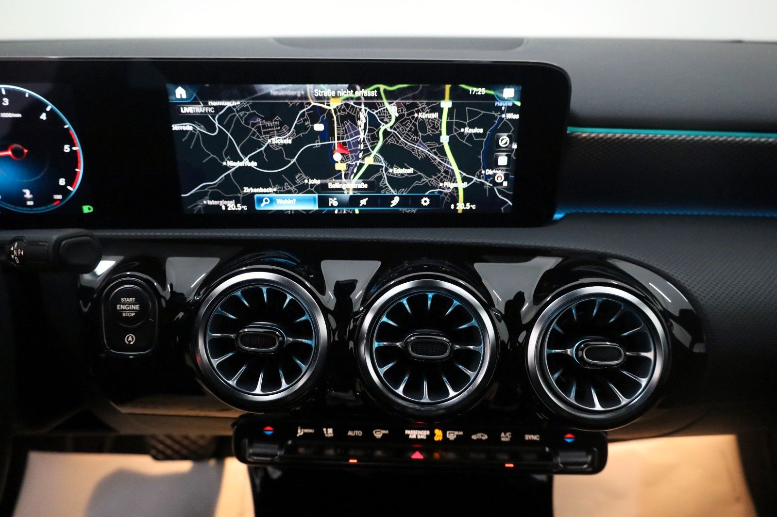 Fahrzeugabbildung Mercedes-Benz A 200d Navi,Kamera,SH,PDC,Park Paket,Leder