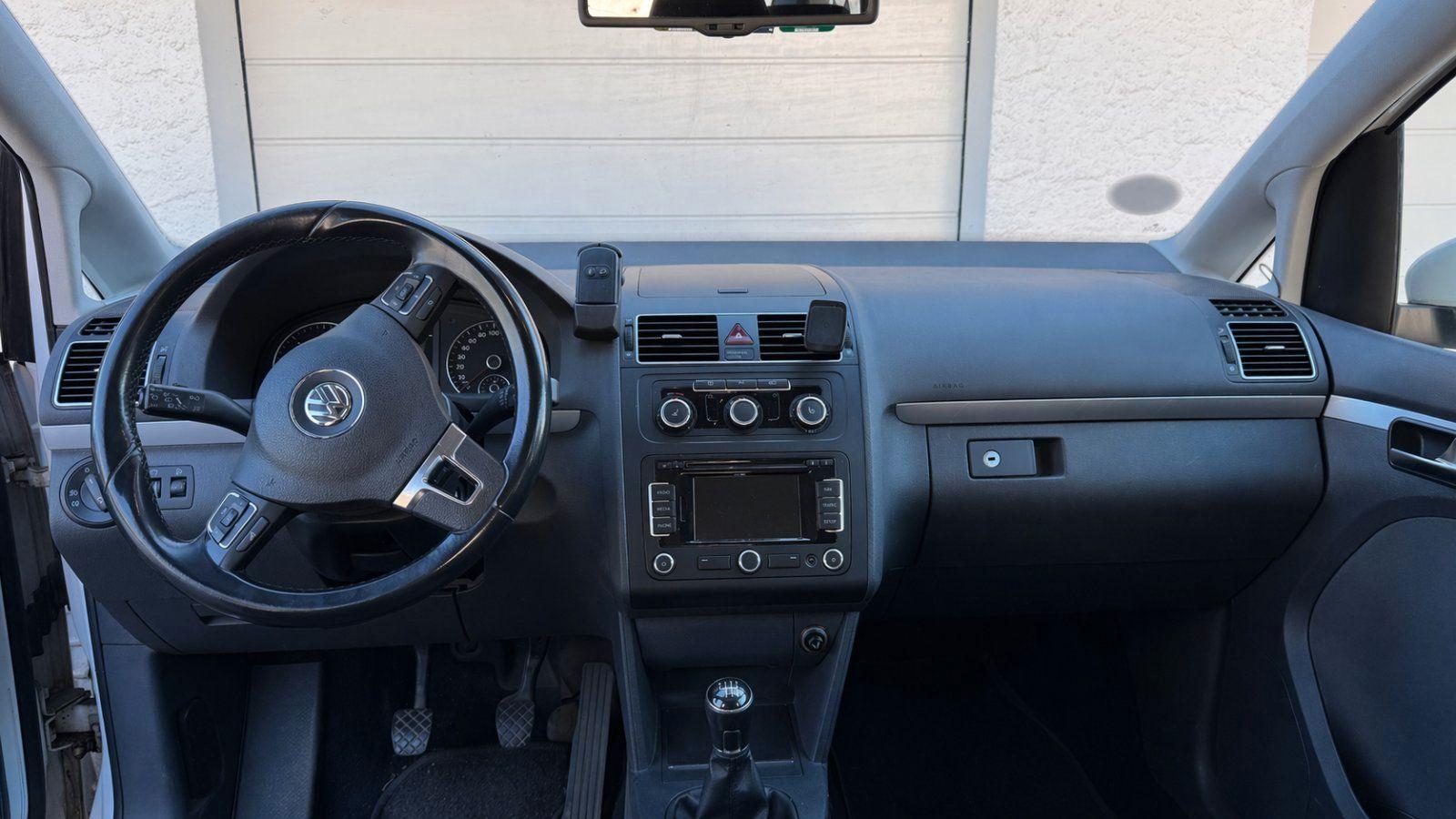 Volkswagen Touran 2013 — photo 5