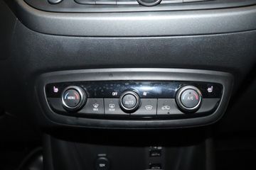 Fotografie 11 des Opel Crossland (X) Crossland 1.2 Automatik Elegance