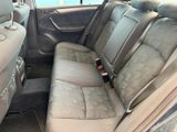 Mercedes-Benz C 200 Kompressor Avantgarde - Klima/Xenon/SHZ - Mercedes-Benz C-Class aus 2000