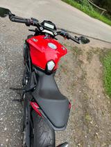 MV Agusta Brutale 800 Dragster  - MV AGUSTA BRUTALE 800