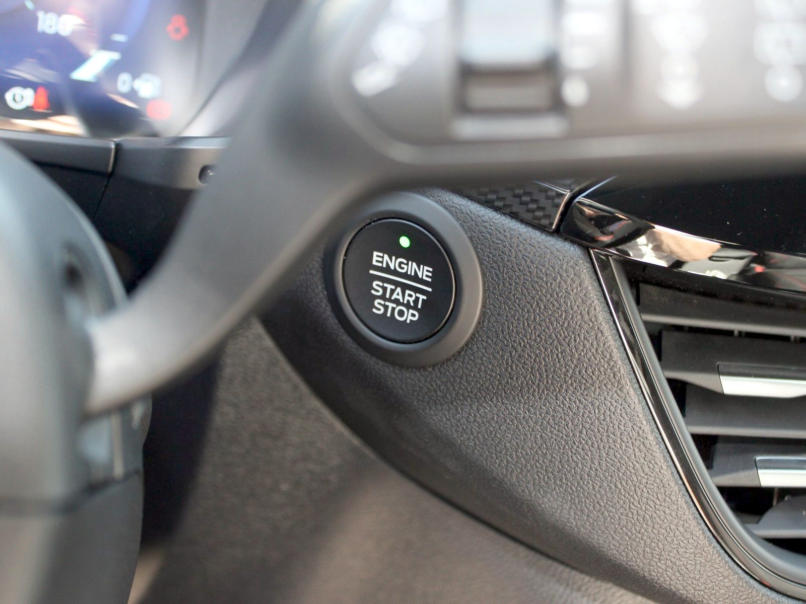 Fahrzeugabbildung Ford Kuga Plug-In Hybrid ST-Line 2,5 Duratec