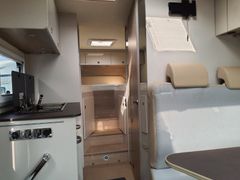 Bürstner Lineo T 690 Freistaat Edition, Automatik