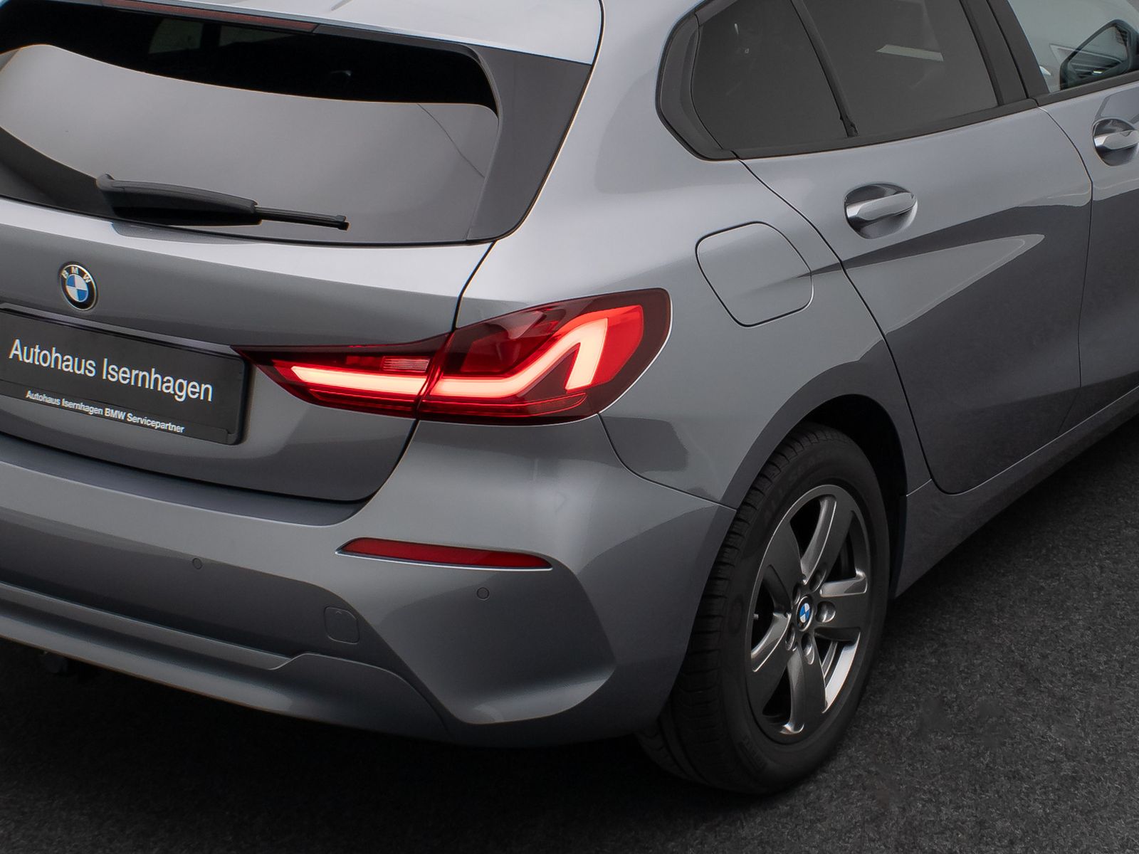 Fahrzeugabbildung BMW 118i GeschwindigReg DAB AHK DriveAs LED CockpitP