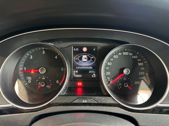 Volkswagen Passat *LED*AHK*1.HAND*19%*SPURAS*ACC*