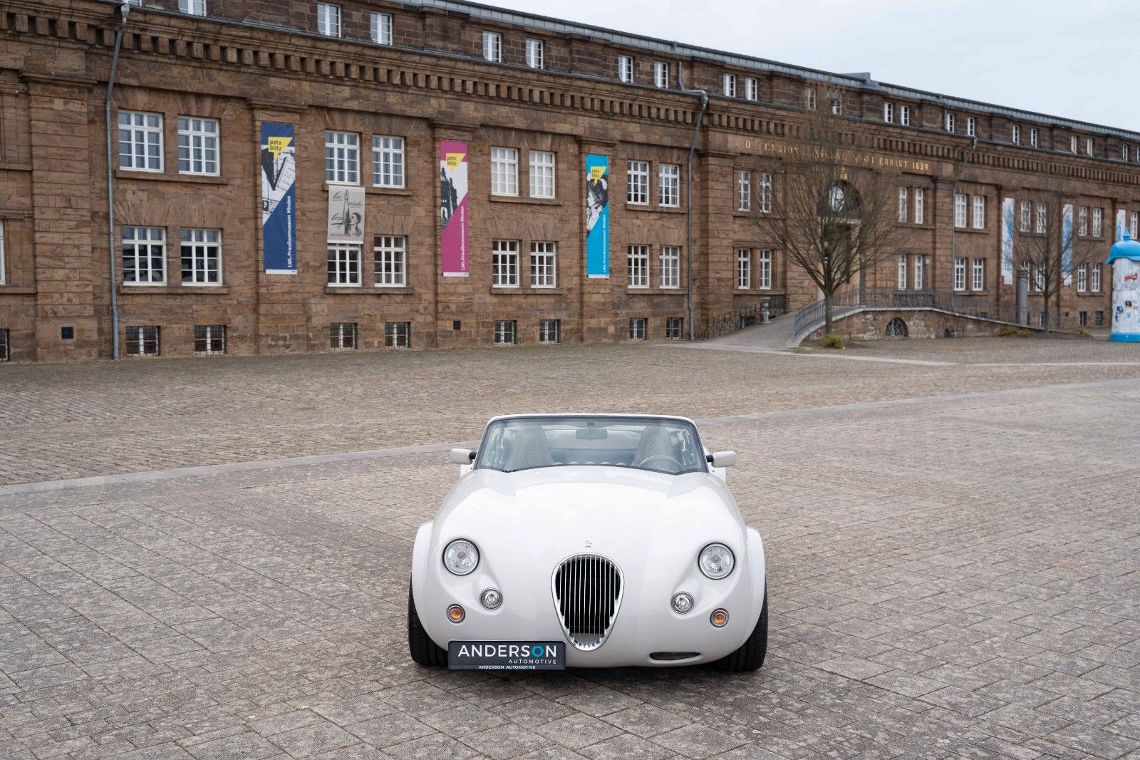 Fahrzeugabbildung Wiesmann MF 3 ROADSTER SMG II BBS 19" LEDER BRAUN WHITE