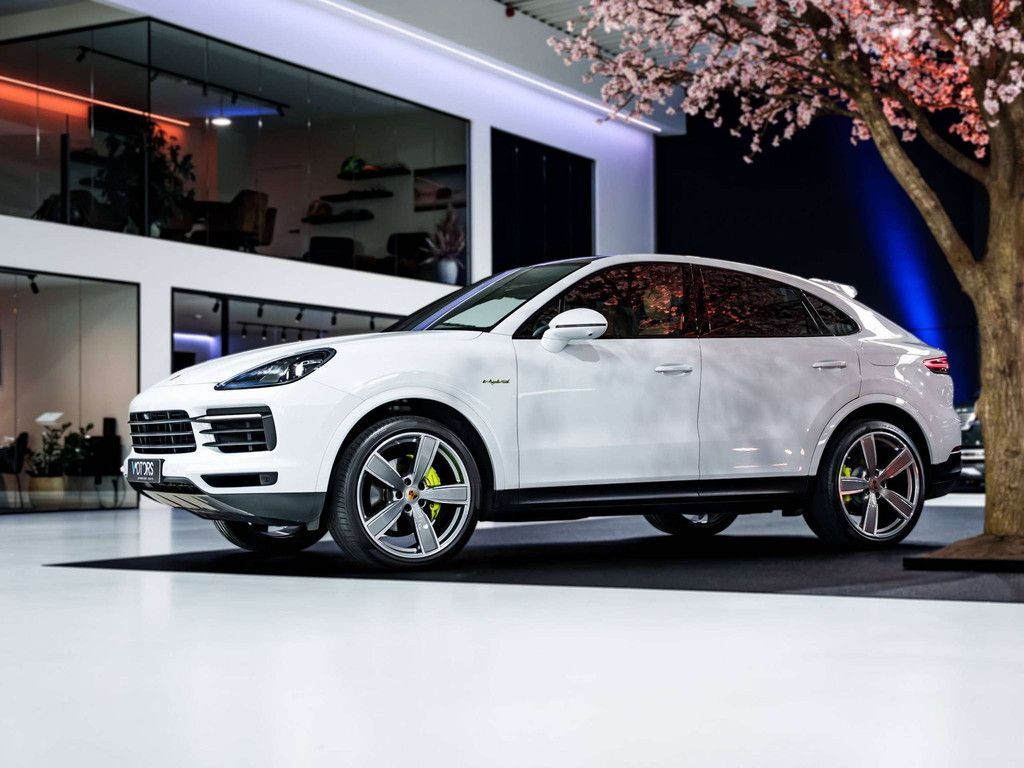Porsche Cayenne 3.0i V6 PHEV - 22" Sport Classic - Pano imagem 3