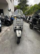 Vespa Primavera 50 Touring 4T gelegenheit mit Beule - VESPA PRIMAVERA