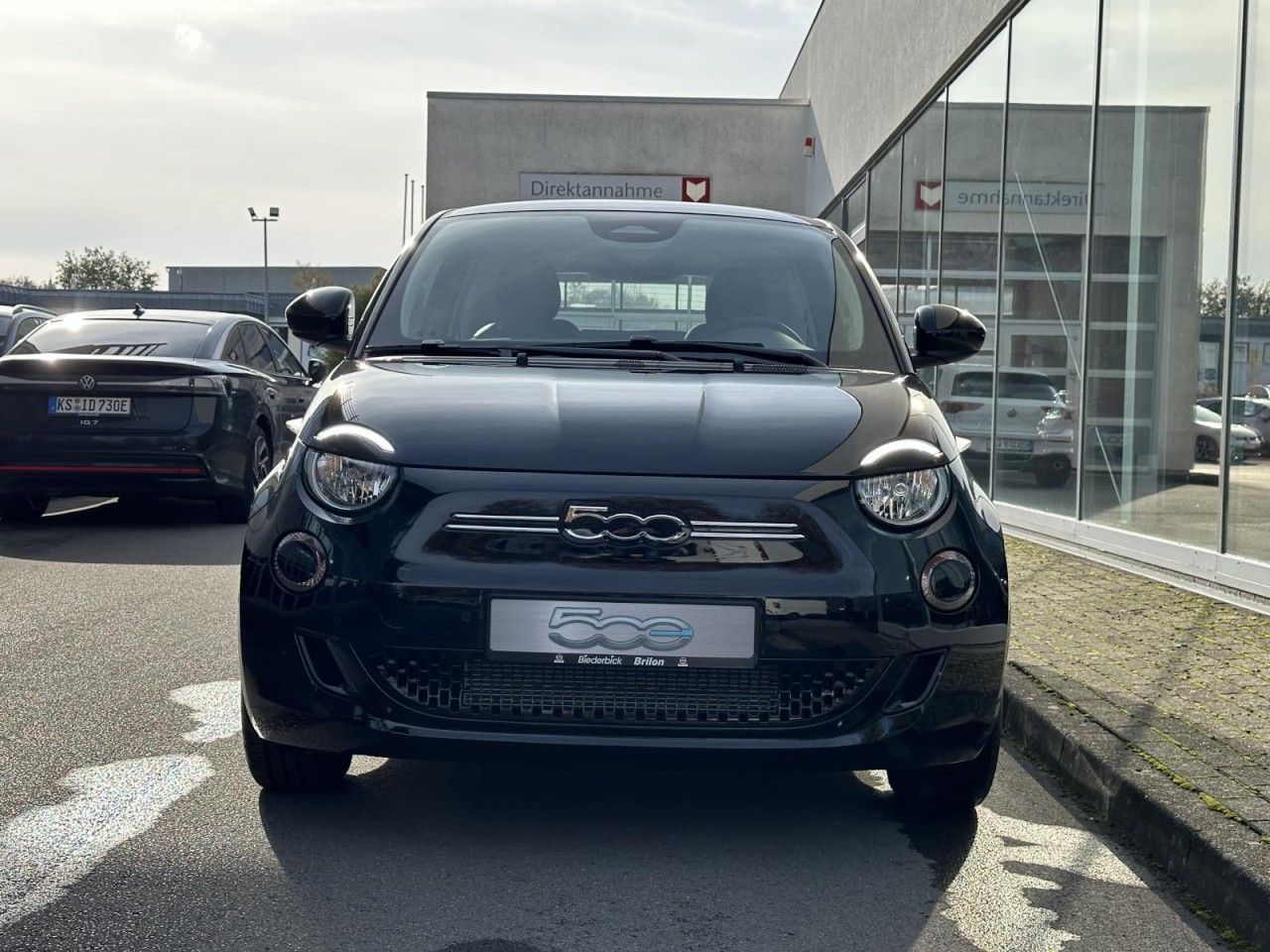 Fiat 500e 42kWh KOMFORT PAKET PDC Klima Navi imagem 2