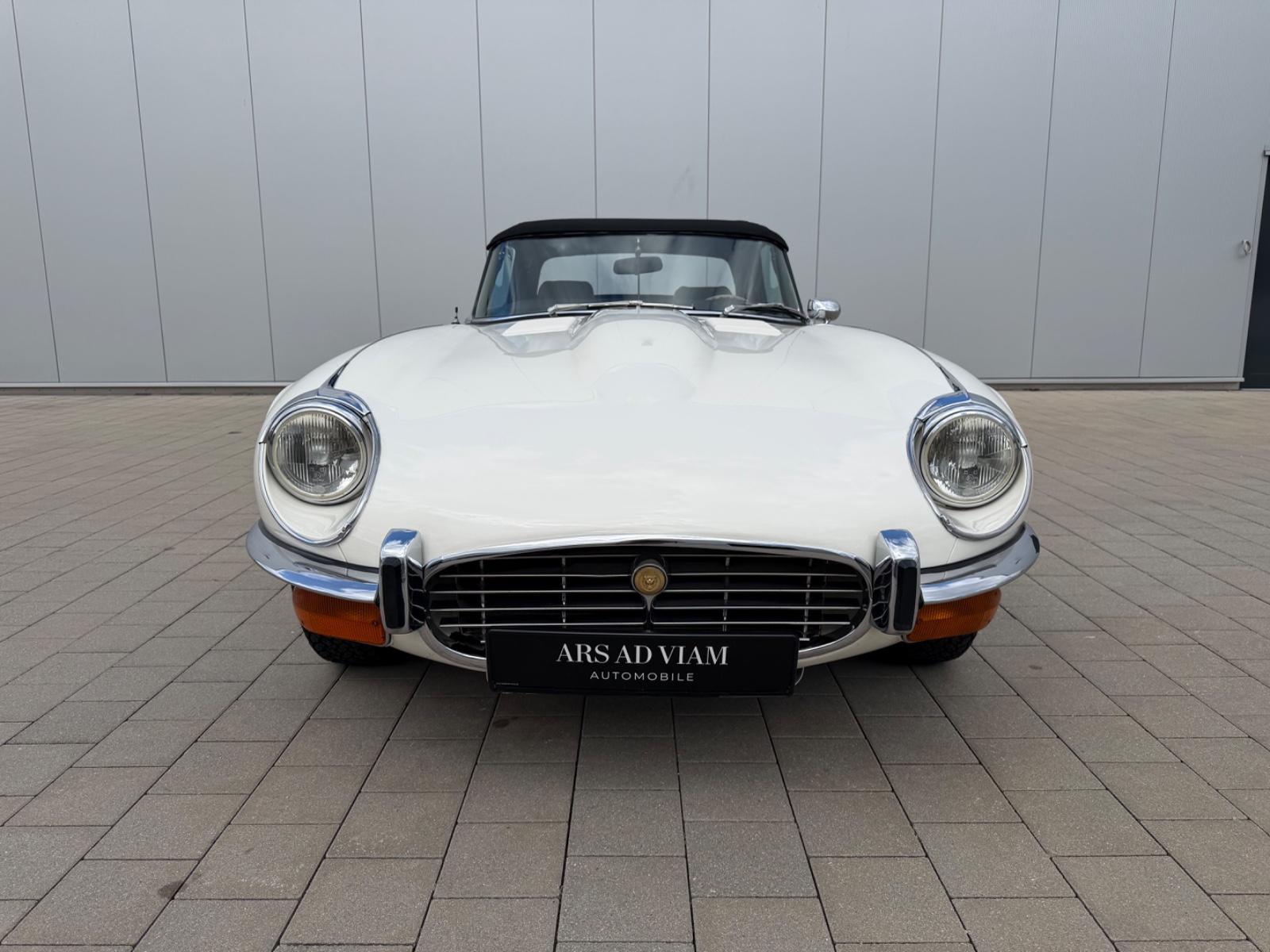 Jaguar E-Type V12 Automatic Roadster