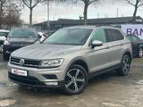 Volkswagen Tiguan Comfortline*KAMERA*NAVI*AHK*LED* - Volkswagen Tiguan Comfortline mit Diesel-Antrieb