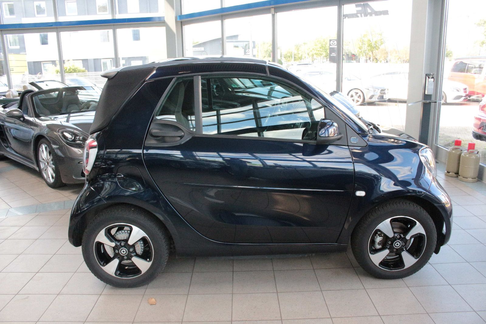 Smart ForTwo cabrio  EQ imagem 3