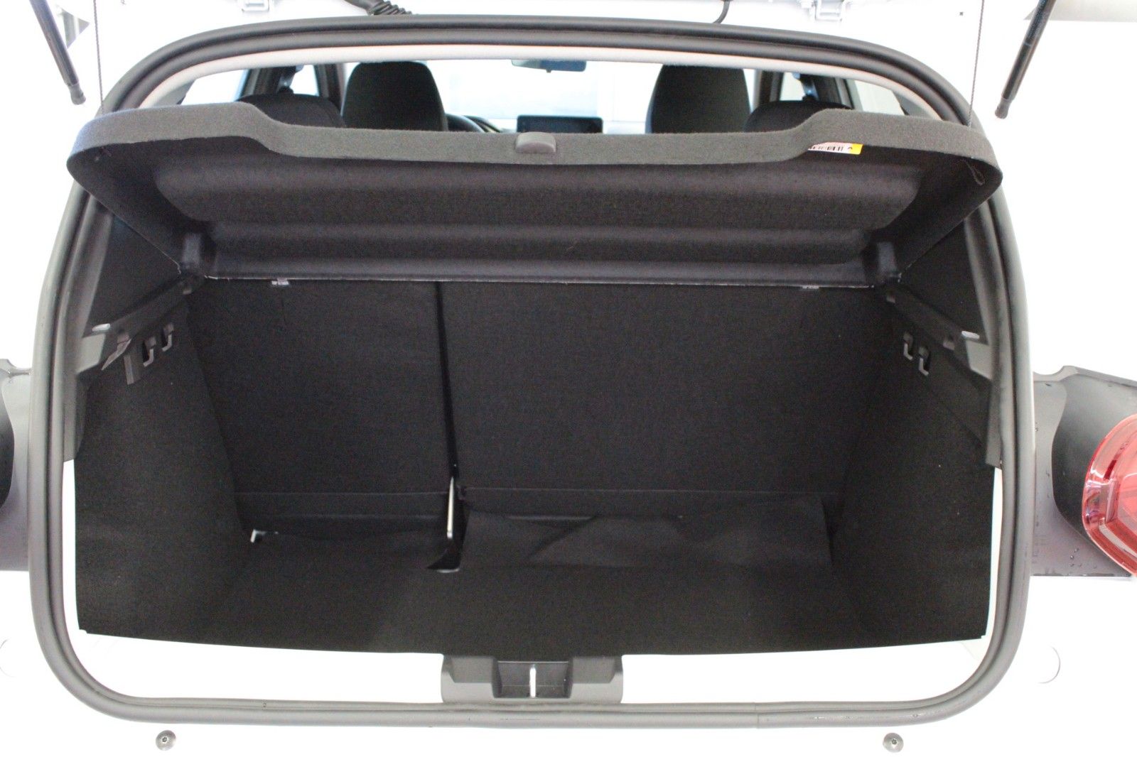 Fahrzeugabbildung Dacia Sandero TCe 90 Stepway auto Expression*Winterp.*
