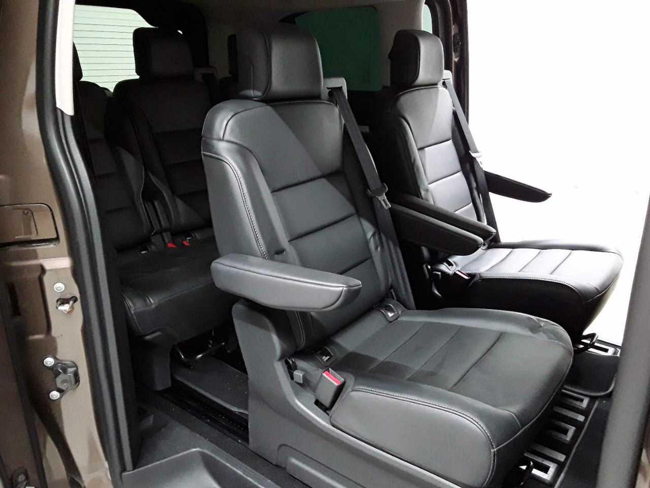 Citroën Spacetourer M 2.0 Lounge 7 Si. LEDER AHK