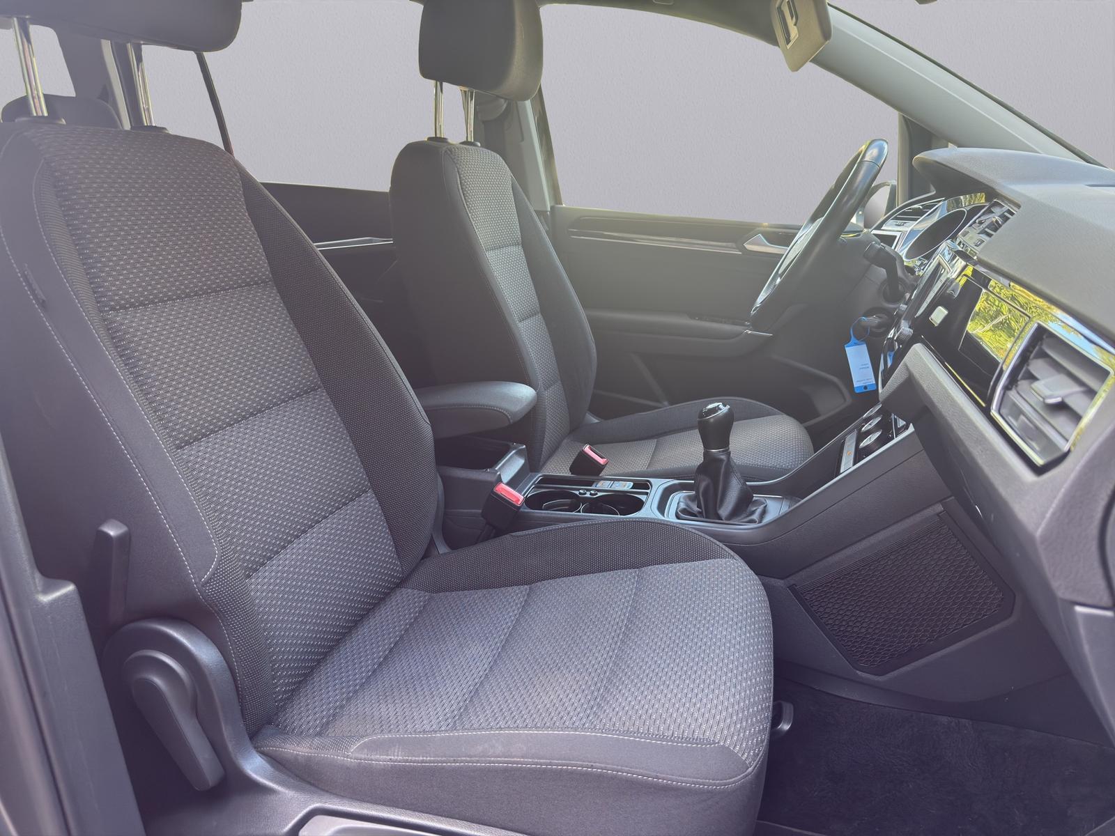 Volkswagen Touran Comfortline|NAVI|1.HAND|KAMERA