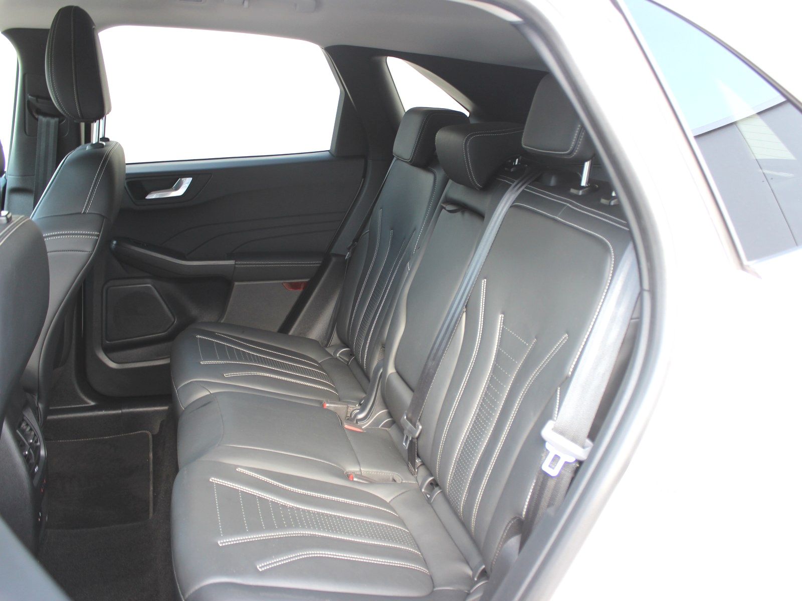Fahrzeugabbildung Ford Kuga Plug-In Hybrid Vignale 2,5 Duratec