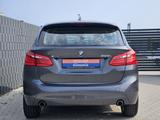 BMW 225i Active Tourer xDrive Advantage Autom. KAM - BMW 2er Reihe mit Benzin-Antrieb: Geländewagen, Automatik