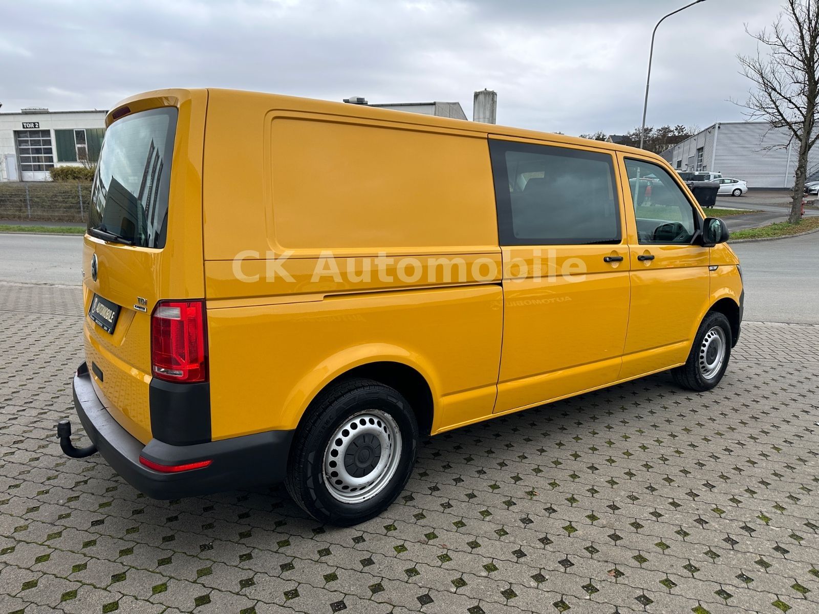 Fahrzeugabbildung Volkswagen T6 Transporter Kasten lang 2.0TDI/Klima/AHK 2.5T