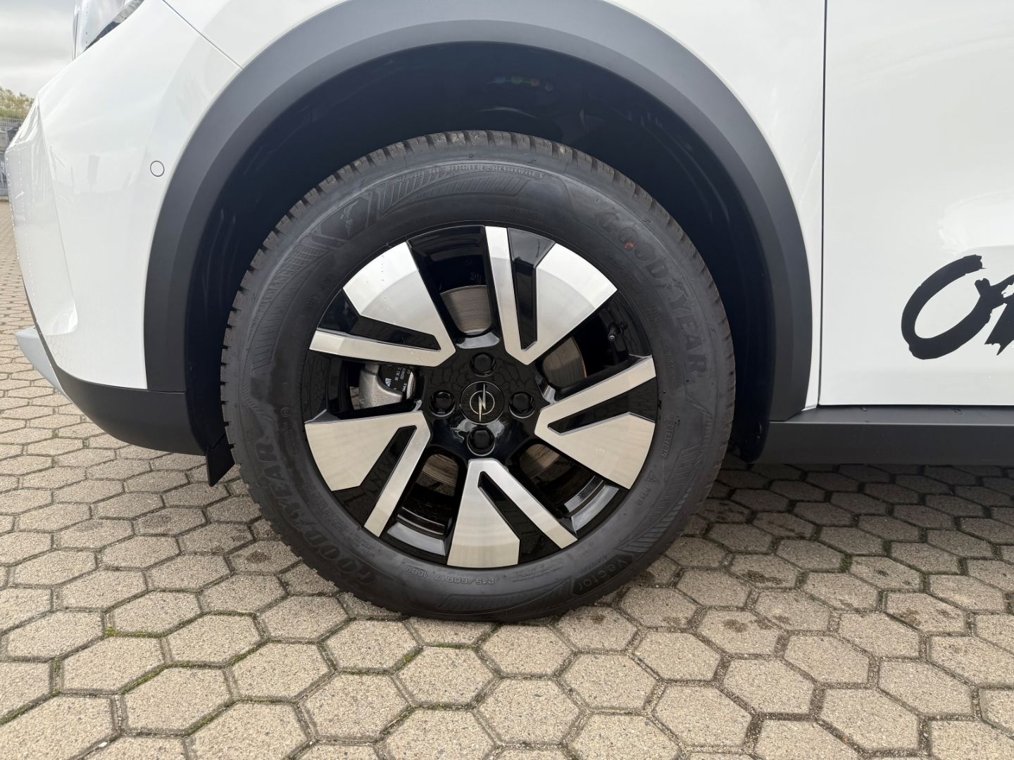 Fahrzeugabbildung Opel Frontera GS 1.2 SHZ+LHZ+Kamera+Allwetter