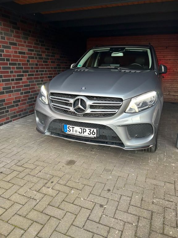 Image of Mercedes-Benz GLE 350