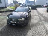 Audi A3 35 TFSI - Limousine - S-Line Packet - NAVI* - Audi A3 Gebrauchtwagen in Duisburg