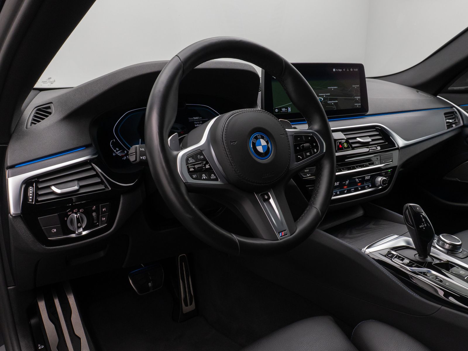 Fahrzeugabbildung BMW 530e xD M Sport Laser 360°HUD DAB H/K ACC Komfor