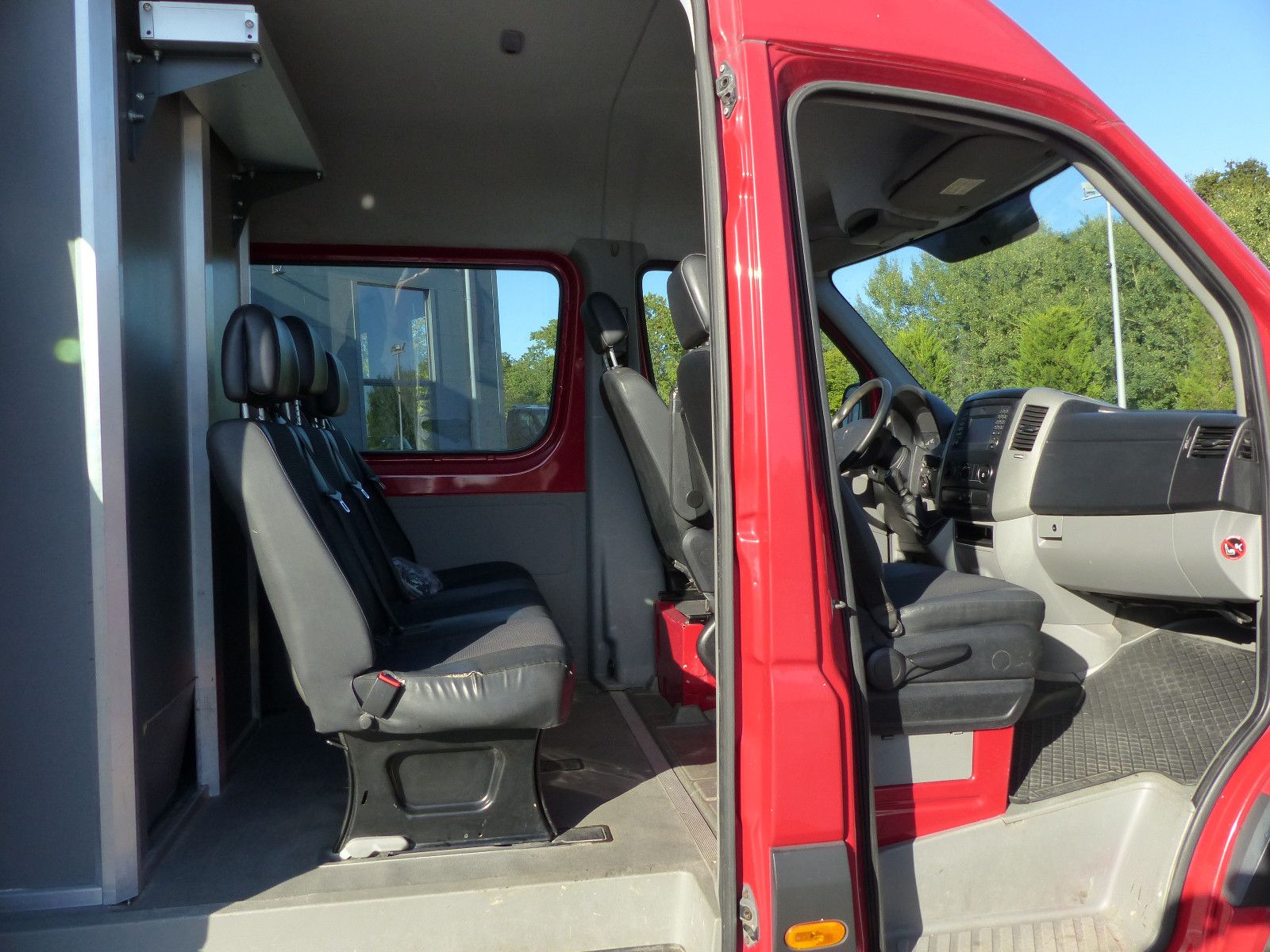 Fahrzeugabbildung Mercedes-Benz Sprinter 316 CDI Mixto
