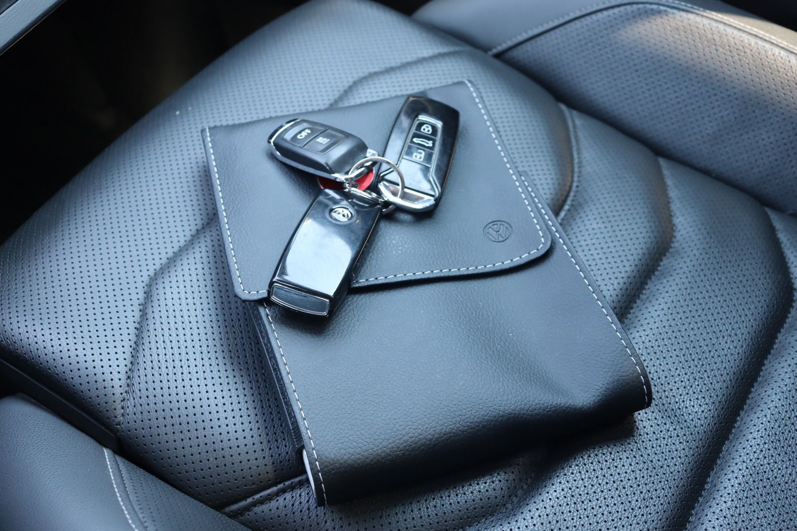 Fahrzeugabbildung Volkswagen Touareg * Standhzg./-lüftung * Memory * Matrix R