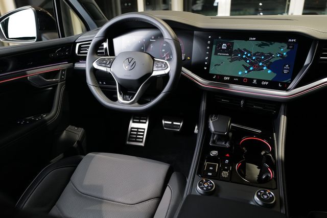 Volkswagen Touareg 3.0TDI R-Line BlackStyle StdHz Wankstabi