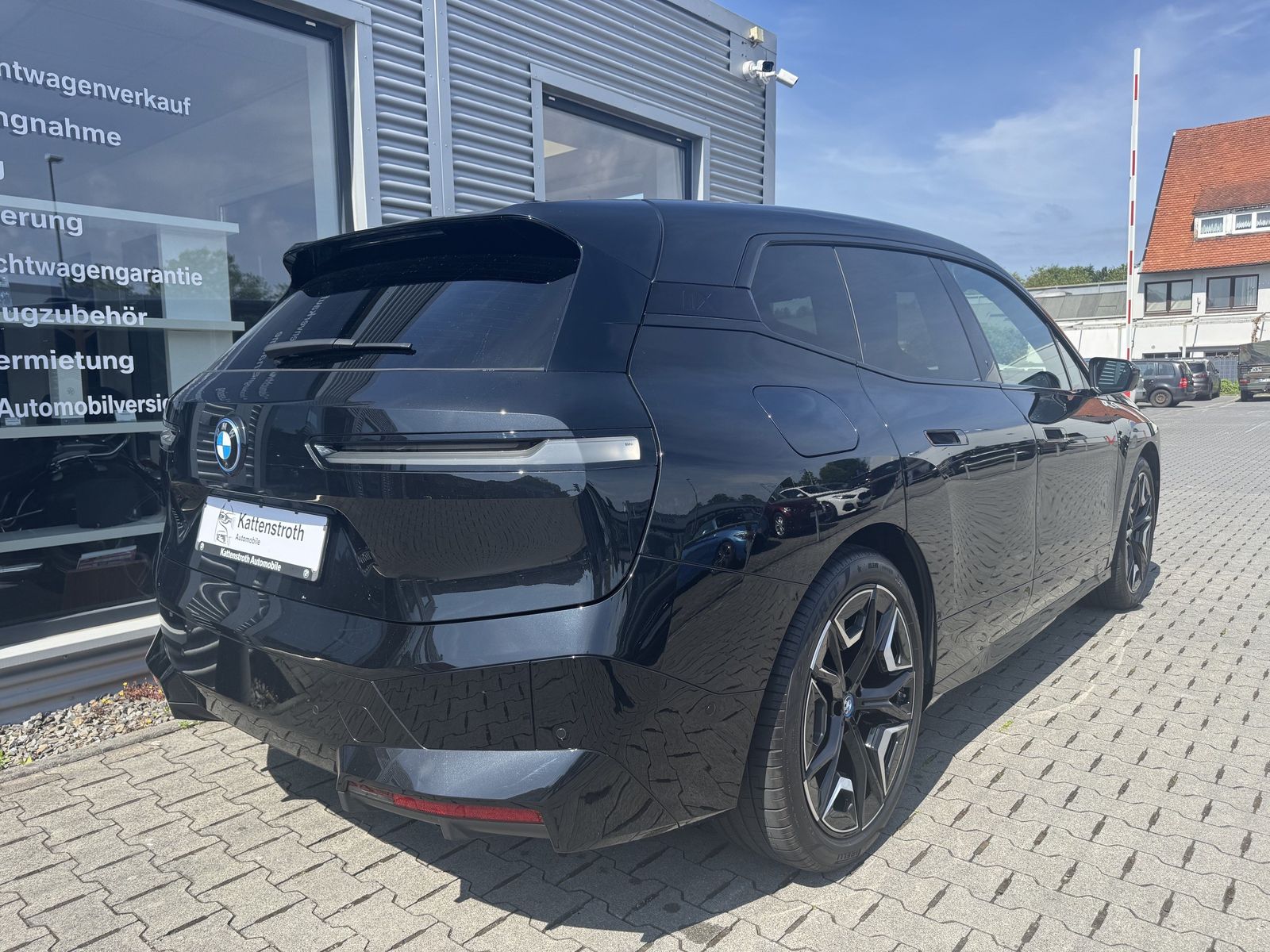 BMW iX xDrive40 Sport Atelier Laser AHK Harman foto 3