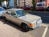 Mercedes-Benz 190E mit Gasanlage - Mercedes-Benz 190 mit LPG-Antrieb